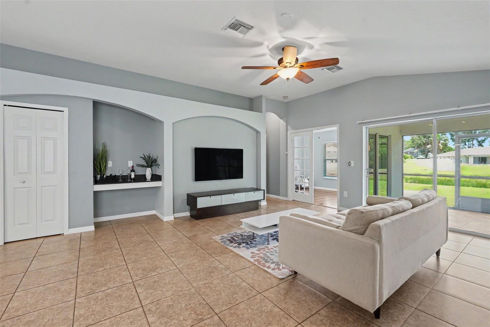 Family Room/Dinette/Kitchen