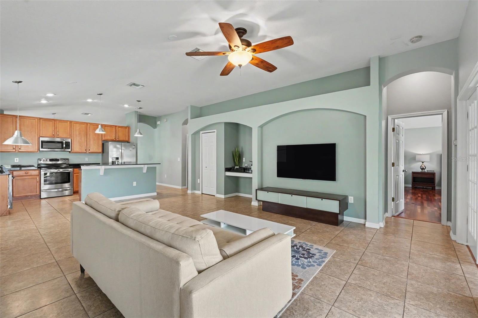 Family Room/Dinette/Kitchen