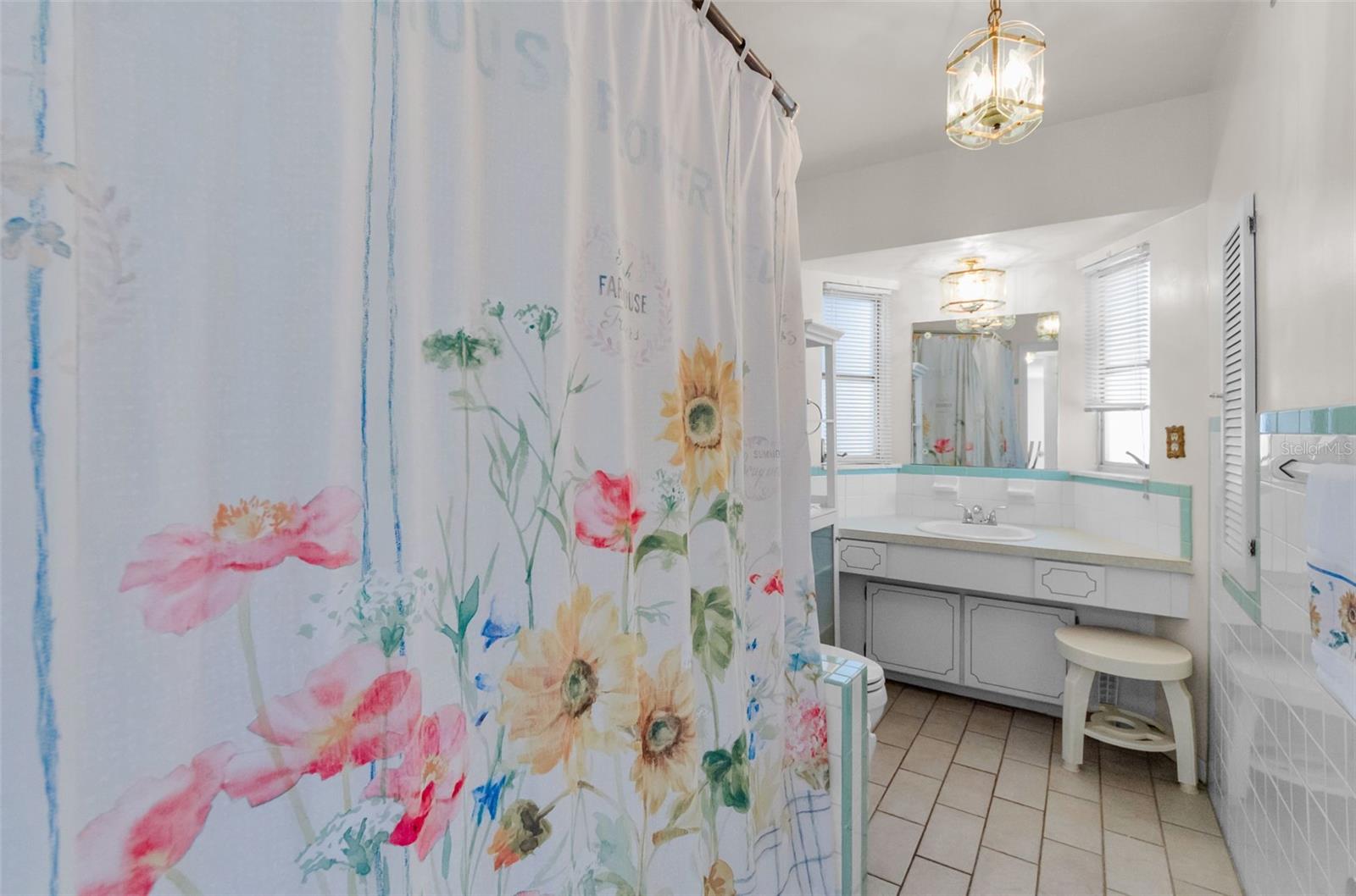 2nd bathroom