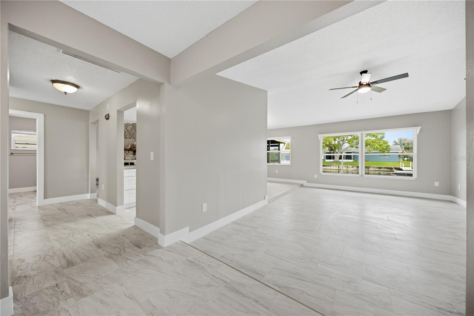 TB8532769
