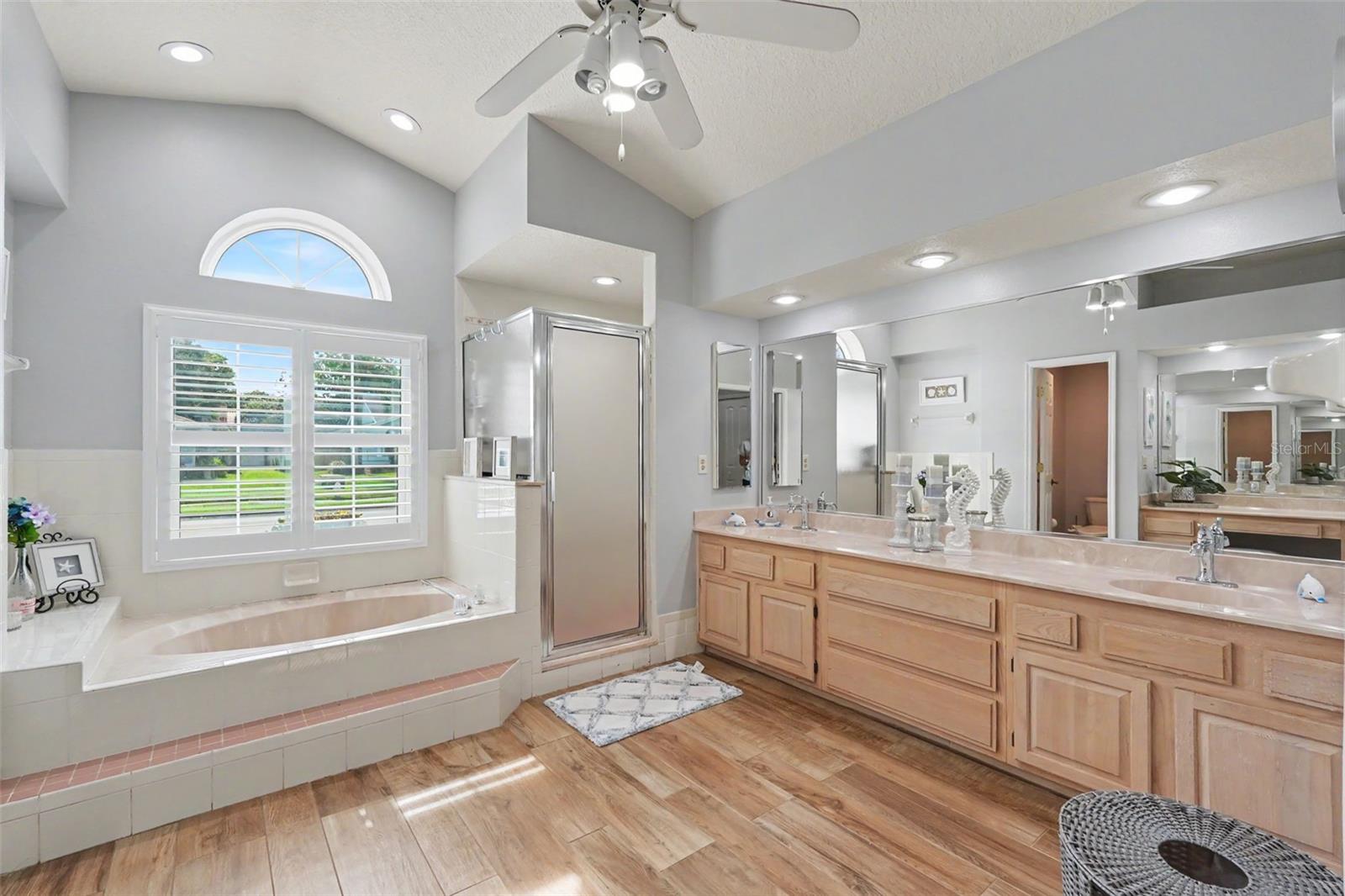 Dual Sinks