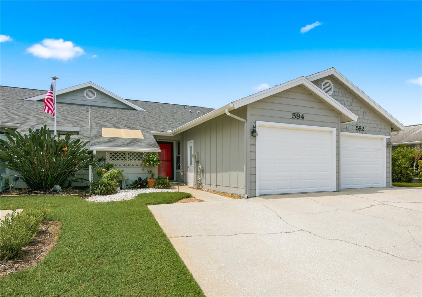 Renovated Villa! Attached Garage!