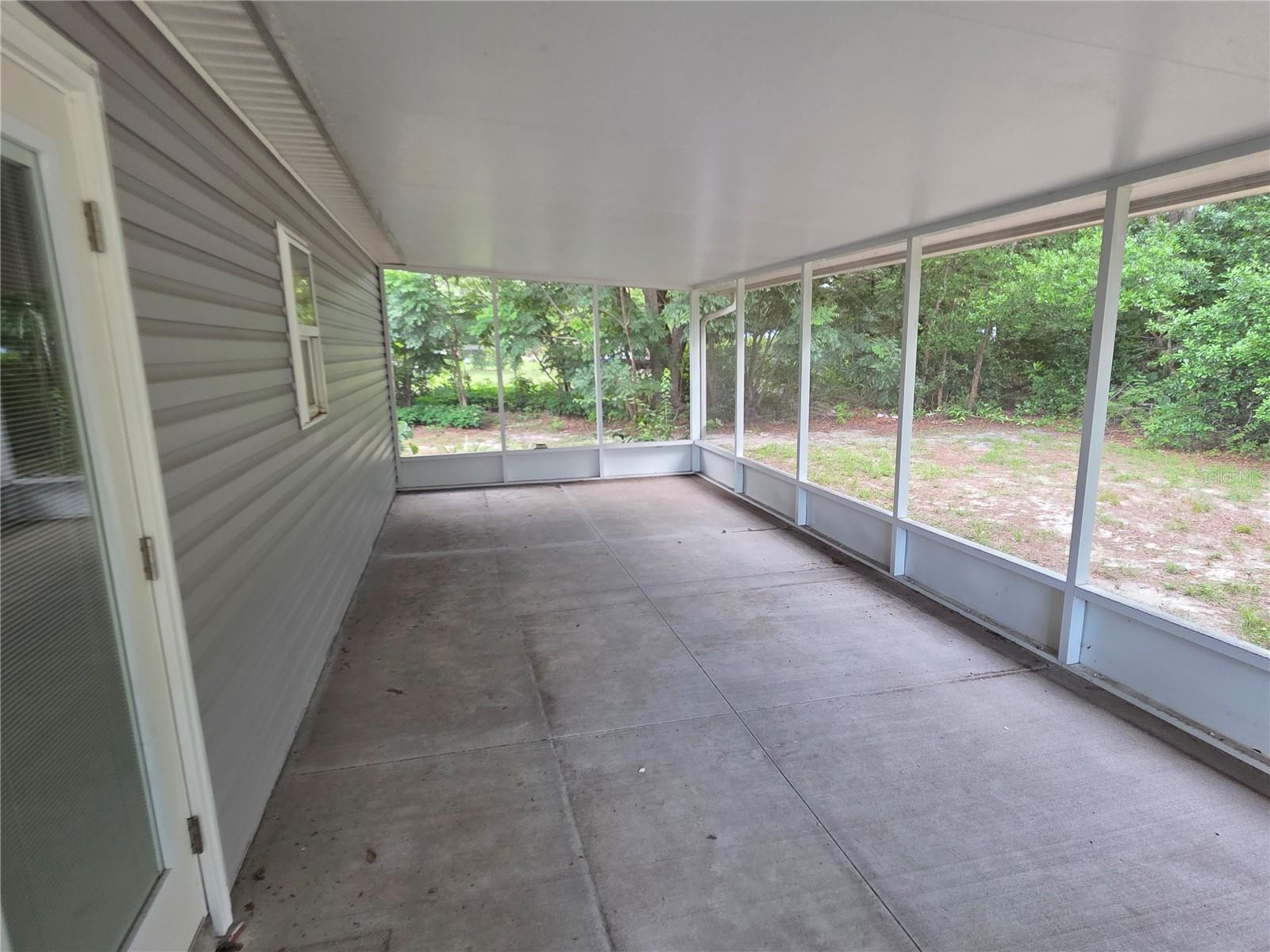 SCREENED PORCH